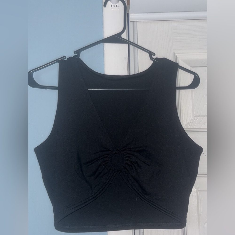 black cropped tank top